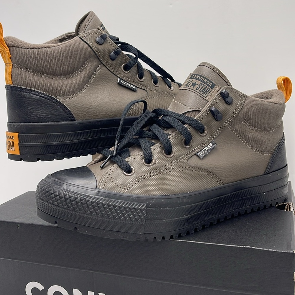 Converse Men’s High-Top Boots in Olive Green and Black with Orange Pull-Tab - Picture 8 of 16